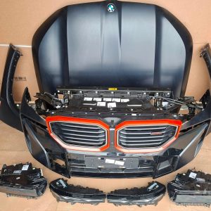 Bmw XM G09 komplektinis priekis, bamperis, arkos, žibintai, sparnai, kapotas.