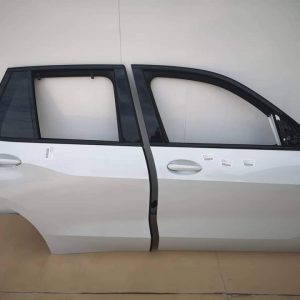 Durys BMW X5 G05 BMW autolaužynas